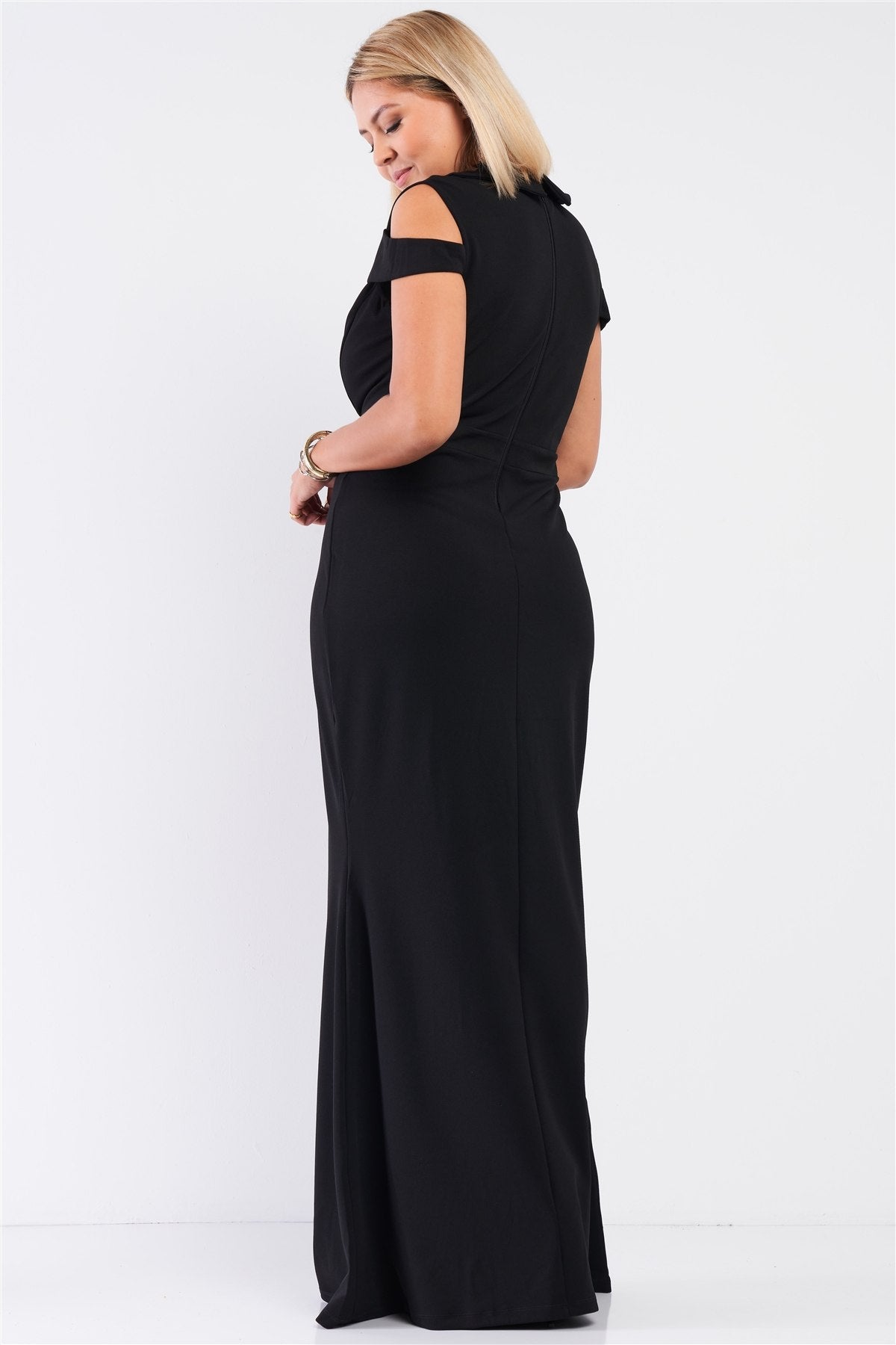 Black Sleeveless Plunging V-Neck Maxi Dress