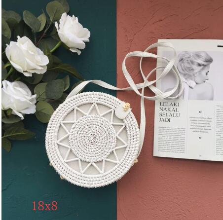 Round Straw Shoulder Bag