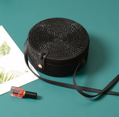 Round Straw Shoulder Bag