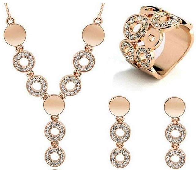 Classy Sparking Crystal Jewelry Set