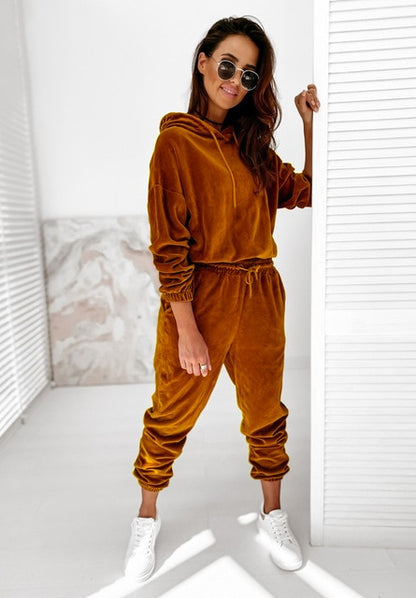 Loose Fit Velvet Jogging Suit