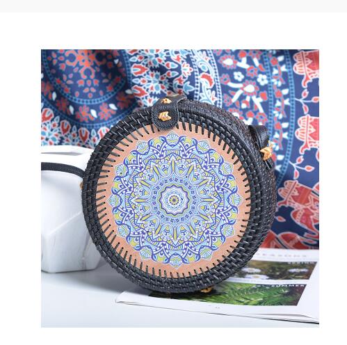 Round Straw Shoulder Bag
