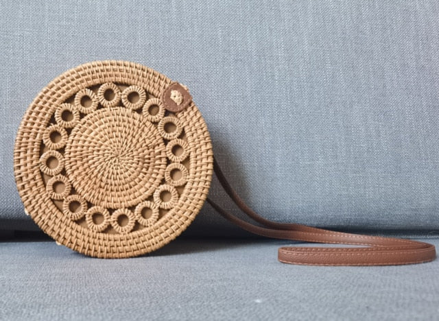 Round Straw Shoulder Bag